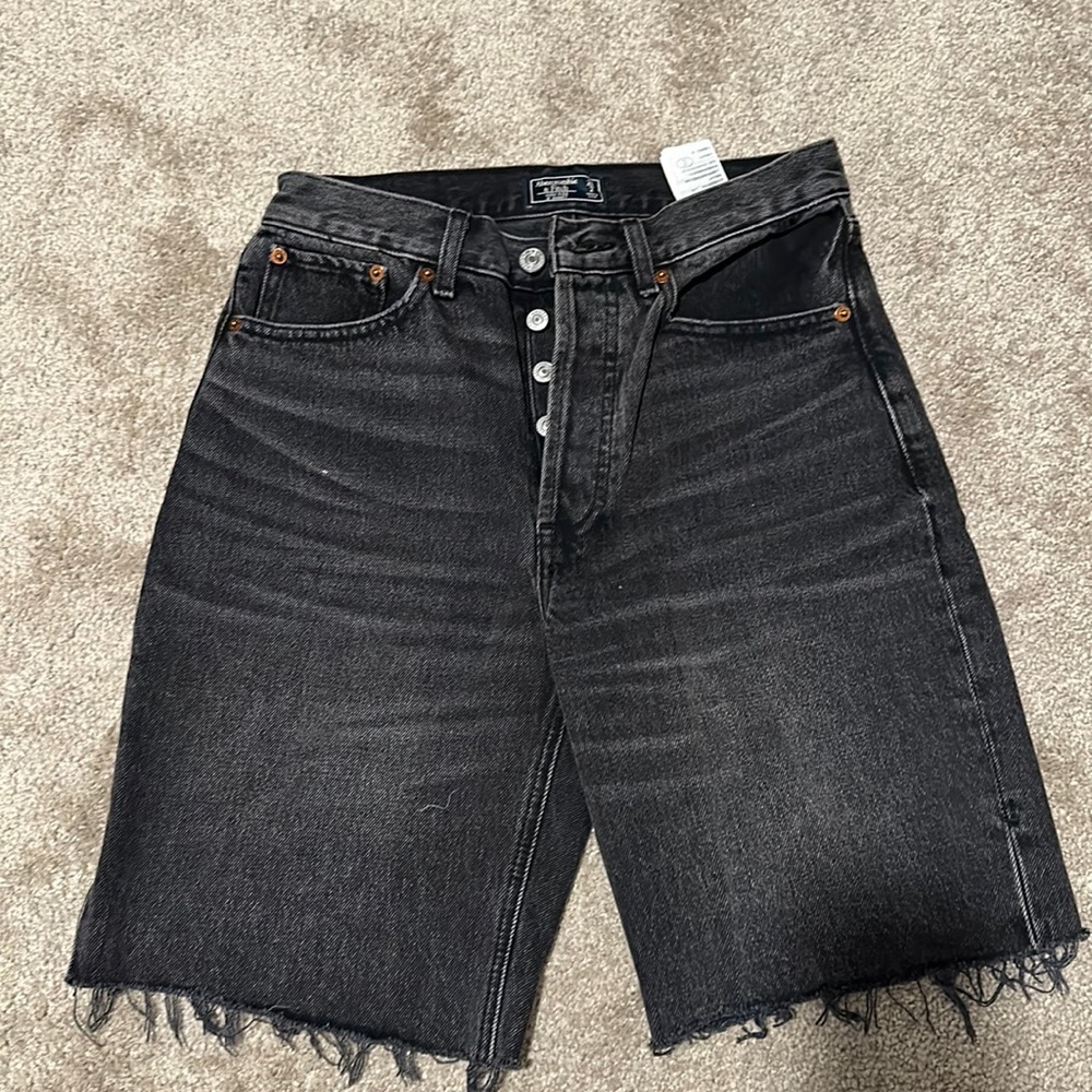 Abercrombie high rise short brand new condition never worn